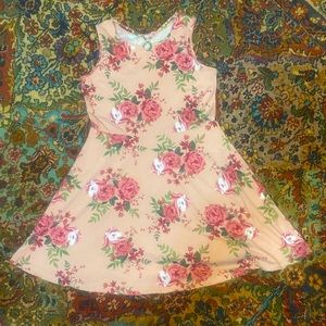 Sleeveless summer dress